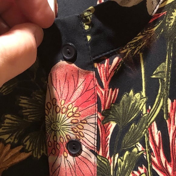 H&M—WOMEN’S TROPICAL/FLORAL PRINT—MANDARIN COLLAR, TUNIC w/ BEAUTIFUL DETAILS!! - Picture 4 of 6